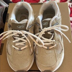 Women’s Sneakers